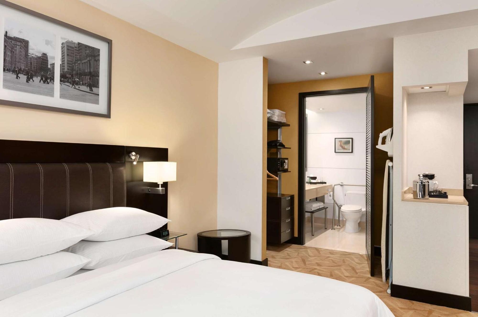 Отель Hilton Богота Экстерьер фото