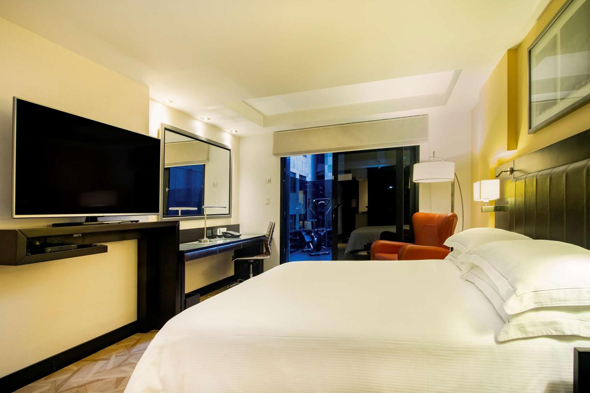 Отель Hilton Богота Экстерьер фото